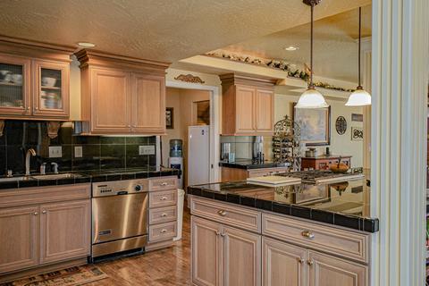 6684 Table Rock Rd, Central Point, OR 97502 photo 15