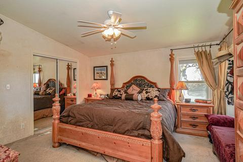 6684 Table Rock Rd, Central Point, OR 97502 photo 12