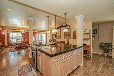 6684 Table Rock Rd, Central Point, OR 97502 photo 19