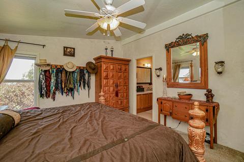 6684 Table Rock Rd, Central Point, OR 97502 photo 13