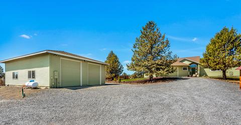60805 Jennings Rd, Bend, OR 97702 photo 1