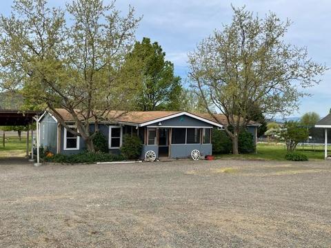 4890 Kay Ct, Eagle Point, OR 97524 photo 3