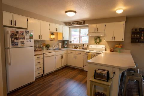 59805 Cheyenne Rd, Bend, OR 97702 photo 4