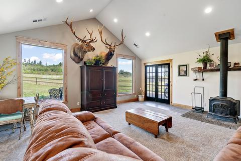 1350 Hammel Rd, Eagle Point, OR 97524 photo 11