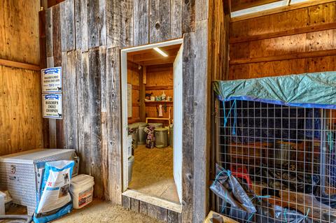 1350 Hammel Rd, Eagle Point, OR 97524 photo 3