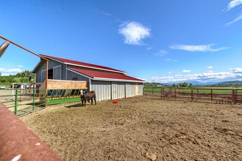 1350 Hammel Rd, Eagle Point, OR 97524 photo 5