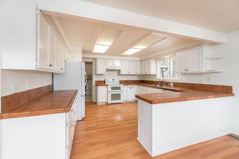 16980 Spikerman Ct, Bend, OR 97707 photo 9