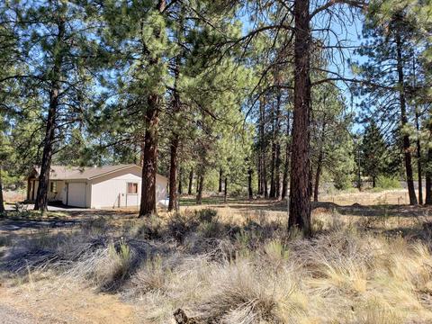 59948 Cheyenne Rd, Bend, OR 97702 photo 2