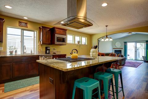 61932 Lorrin Pl, Bend, OR 97702 photo 7