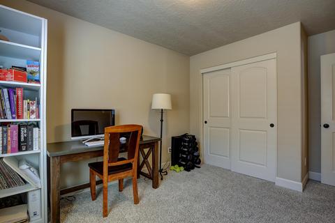 61932 Lorrin Pl, Bend, OR 97702 photo 23