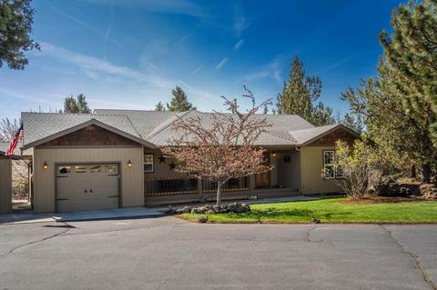 60898 Raintree Ct, Bend, OR 97702 photo 2
