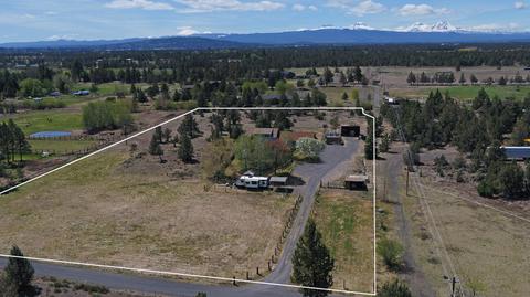 63591 Gentry Loop, Bend, OR 97701 photo 1