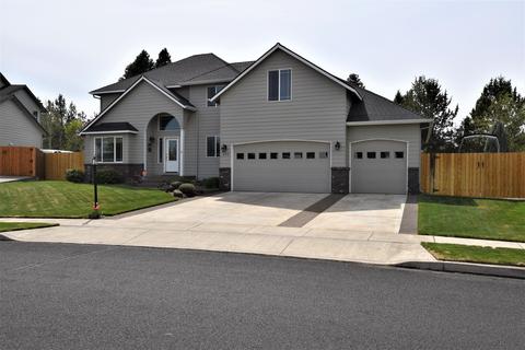 345 SE Soft Tail Loop, Bend, OR 97702 photo 2