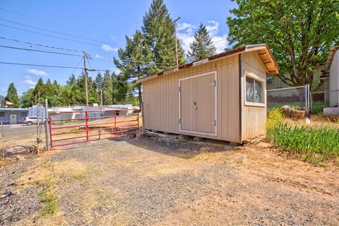 341 Willis Ave, Glendale, OR 97442 photo 8