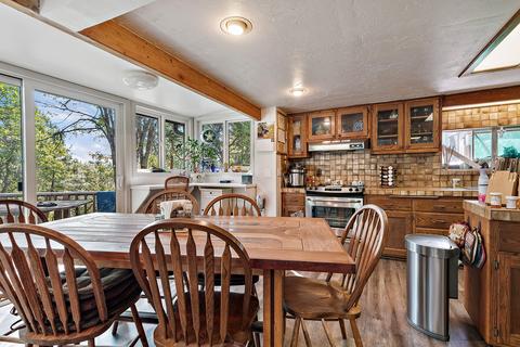 731 Greenleaf Dr, Eagle Point, OR 97524 photo 7