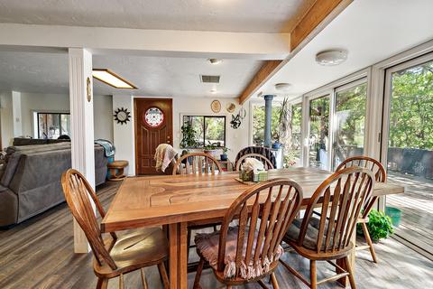 731 Greenleaf Dr, Eagle Point, OR 97524 photo 8