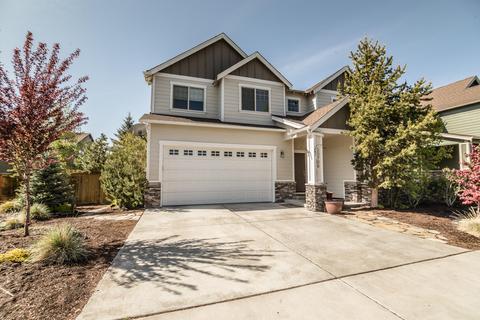 20709 Wandalea Dr, Bend, OR 97701 photo 1