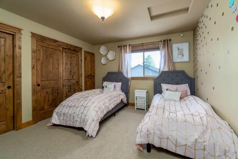 60686 River Bend Dr, Bend, OR 97702 photo 22