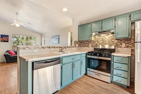 20751 Gallop Rd, Bend, OR 97701 photo 9
