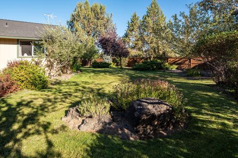 64823 Glacier View Dr, Bend, OR 97703 photo 32