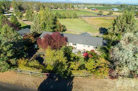 64823 Glacier View Dr, Bend, OR 97703 photo 7