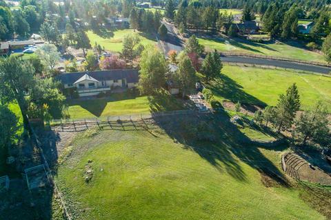 64823 Glacier View Dr, Bend, OR 97703 photo 6
