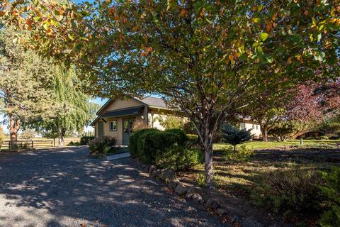 64823 Glacier View Dr, Bend, OR 97703 photo 42