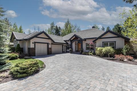 19541 Green Lakes Loop, Bend, OR 97702 photo 1