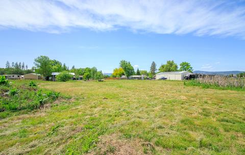 211 Sierra Dr, Eagle Point, OR 97524 photo 34