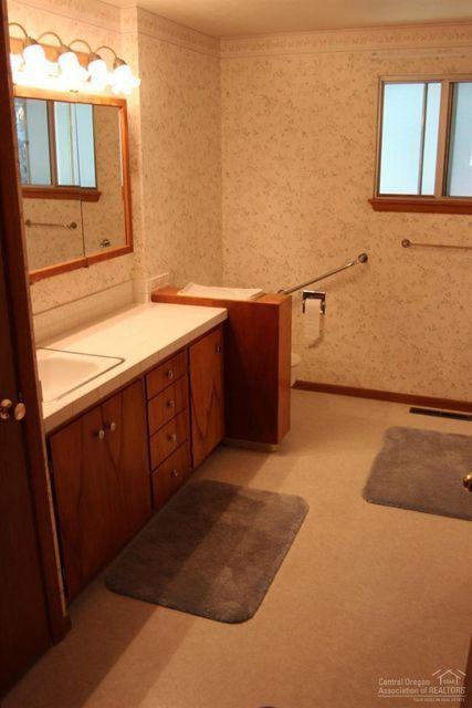 534 SE 5th St, Bend, OR 97702 photo 5