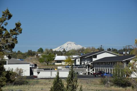 1902 Southwest Koyoda Street, Madras, OR 97741