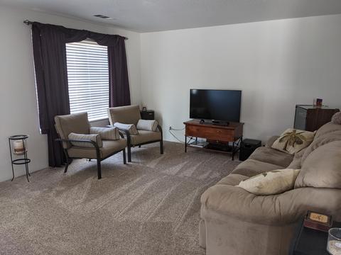 239 Tracy Ave, Eagle Point, OR 97524 photo 2