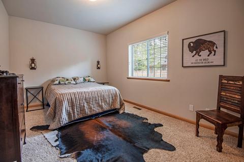 871 E Cascade Ave, Sisters, OR 97759 photo 16