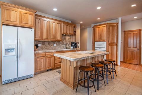 871 E Cascade Ave, Sisters, OR 97759 photo 7