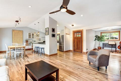 821 NW 17th St, Bend, OR 97703 photo 8