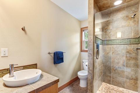 821 NW 17th St, Bend, OR 97703 photo 28
