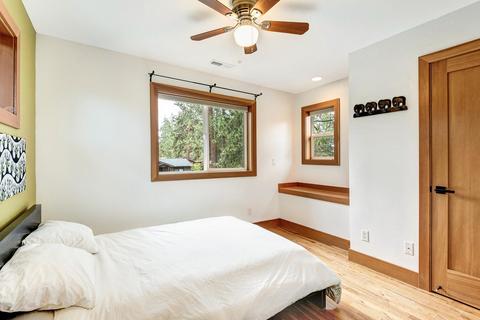 821 NW 17th St, Bend, OR 97703 photo 27