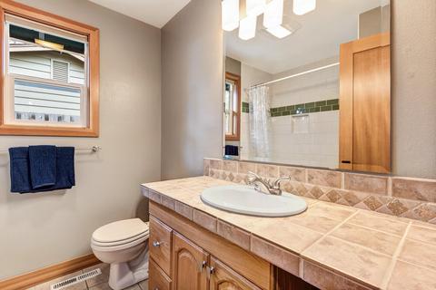 821 NW 17th St, Bend, OR 97703 photo 22