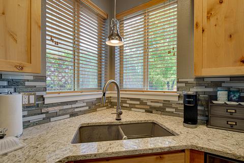 63479 Stacy Ln, Bend, OR 97701 photo 20