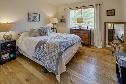 63479 Stacy Ln, Bend, OR 97701 photo 24