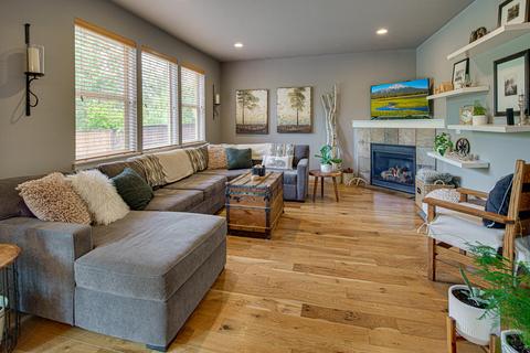 63479 Stacy Ln, Bend, OR 97701 photo 13