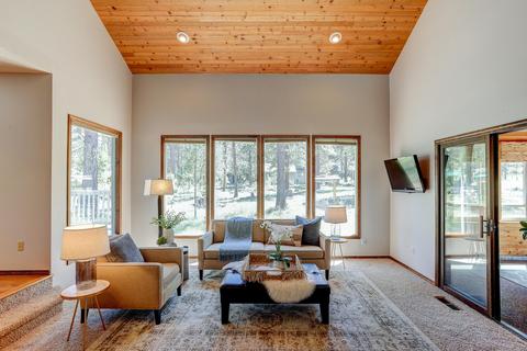 18054 E Butte Ln, Sunriver, OR 97707 photo 3