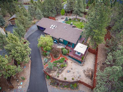 63262 NW Cherokee Ln, Bend, OR 97703 photo 16