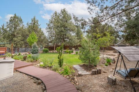 63262 NW Cherokee Ln, Bend, OR 97703 photo 19