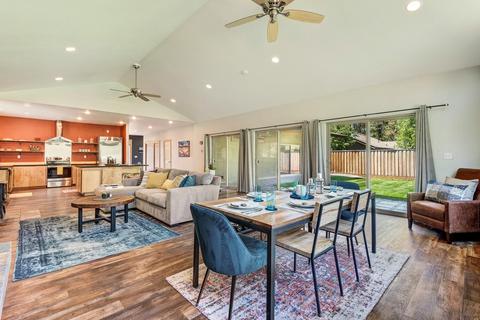 17256 Tholstrup Dr, Bend, OR 97707 photo 9