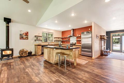 17256 Tholstrup Dr, Bend, OR 97707 photo 7