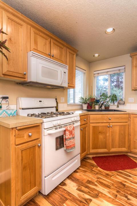 20625 Cherry Tree Ln, Bend, OR 97702 photo 11