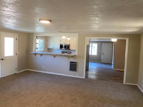 22860 Mcgrath Rd, Bend, OR 97701 photo 13