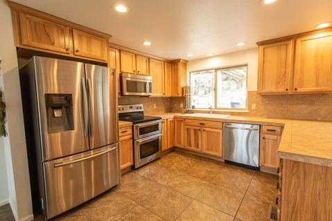 60855 Opal Dr, Bend, OR 97702 photo 14
