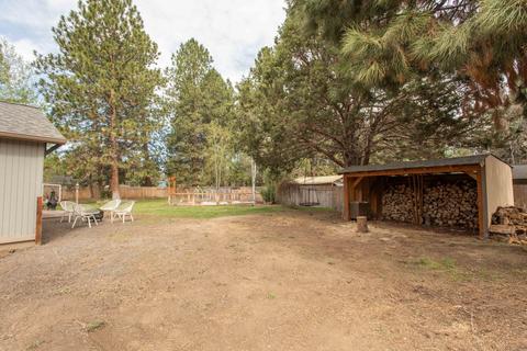 60855 Opal Dr, Bend, OR 97702 photo 3